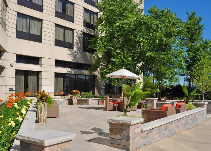 Boutique hotel only: Chicago Marriott Naperville